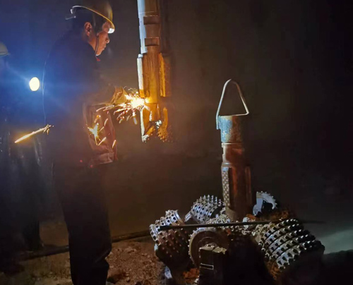 反井鉆機鉆入常見問題 反井鉆機鉆入常見問題