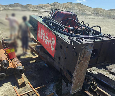 煤礦溜煤眼完工 反井鉆機設備撤離 煤礦溜煤眼完工 反井鉆機設備撤離