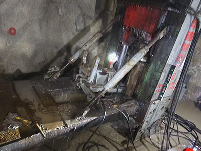 直徑2米、深128米通風井完美貫通